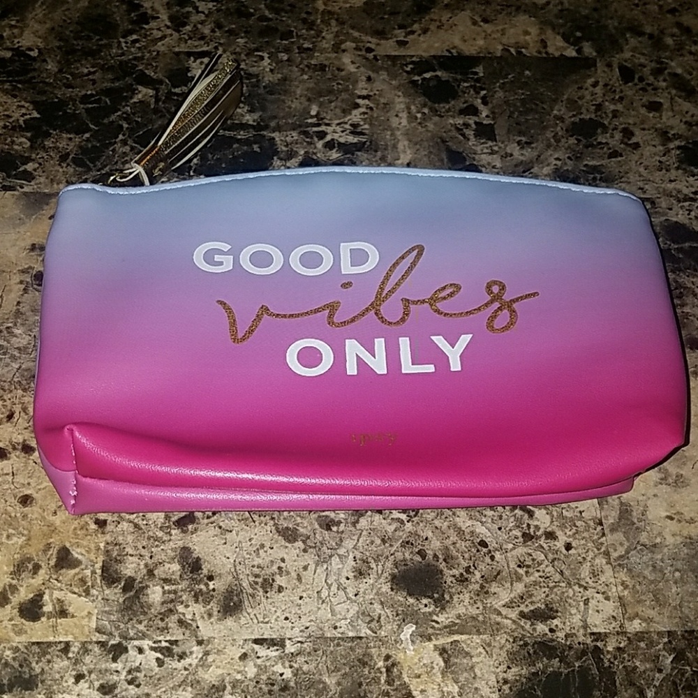 Makeup bag - Picture 2 of 5